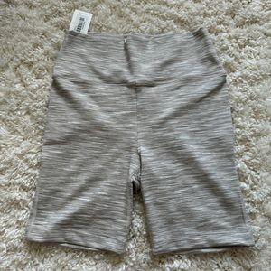 Outdoor Voices - Flow 7” Short - Oatmeal - Size Small